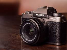 Fujifilm X-T100 nov� fotoapar�t